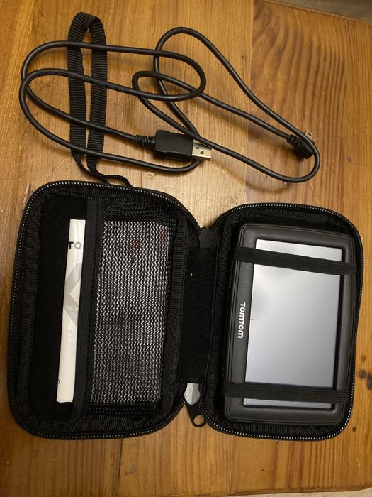 навигатор TomTom XL (модель 4ET03)