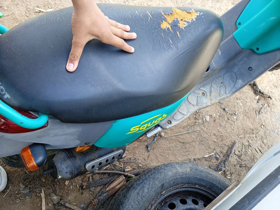 Peugeot scooter 50cc