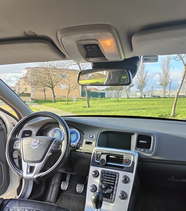 Volvo V60 D3 2.0 R-Design