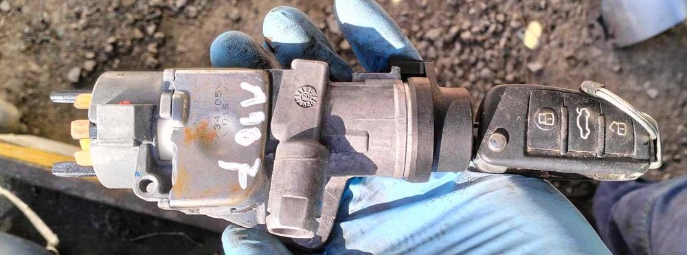 stacyjka Audi A4 B6 B7