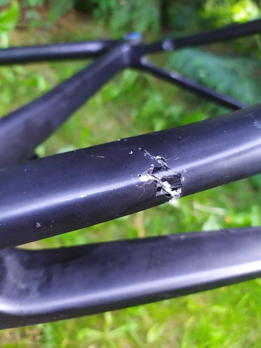 Giant Defy Advanced PRO 0 rama  szosowa CARBON  Over Drive Uszkodzona  Polecam