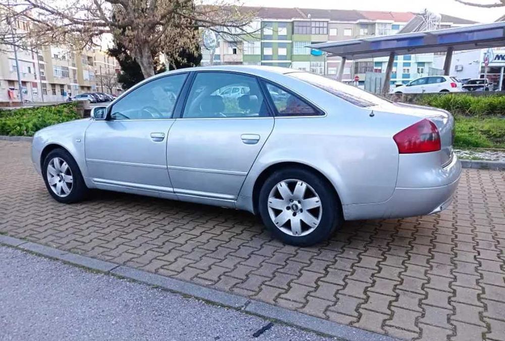Audi A6 - 2.5 v6