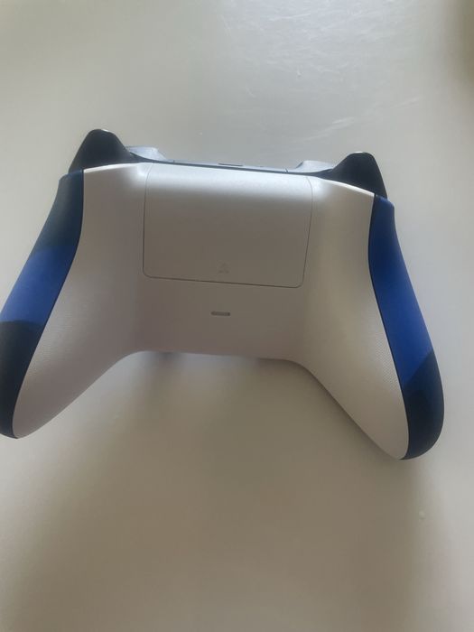 Pad do xboxa i windows też jest możliwosc wysyłki za pobraniem