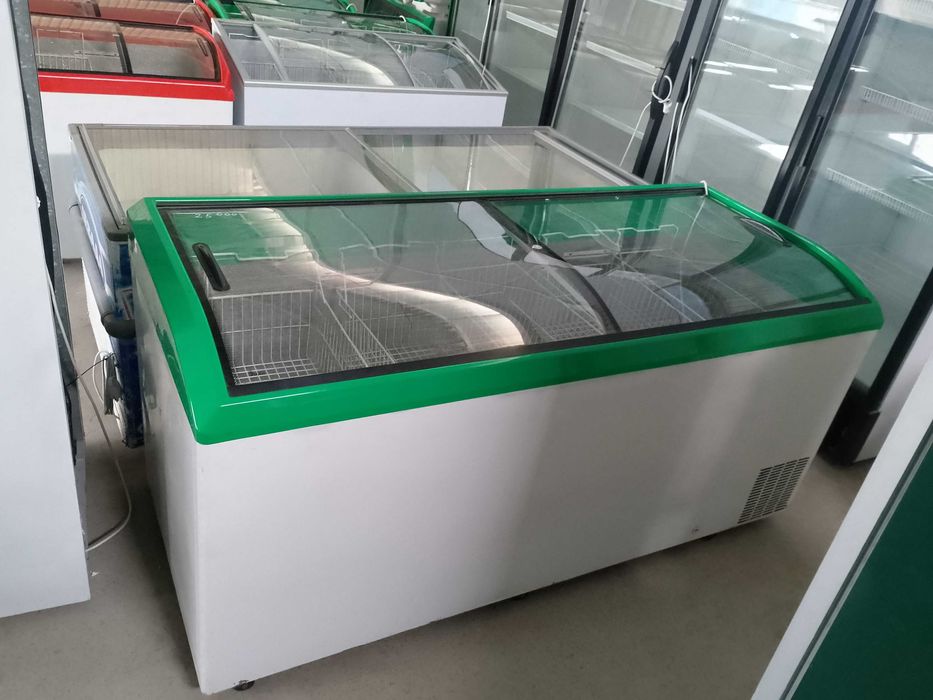 морозильный ЛАРЬ , ветрина , ВИТРИНА , шкаф . регал . морозилка Б. У.