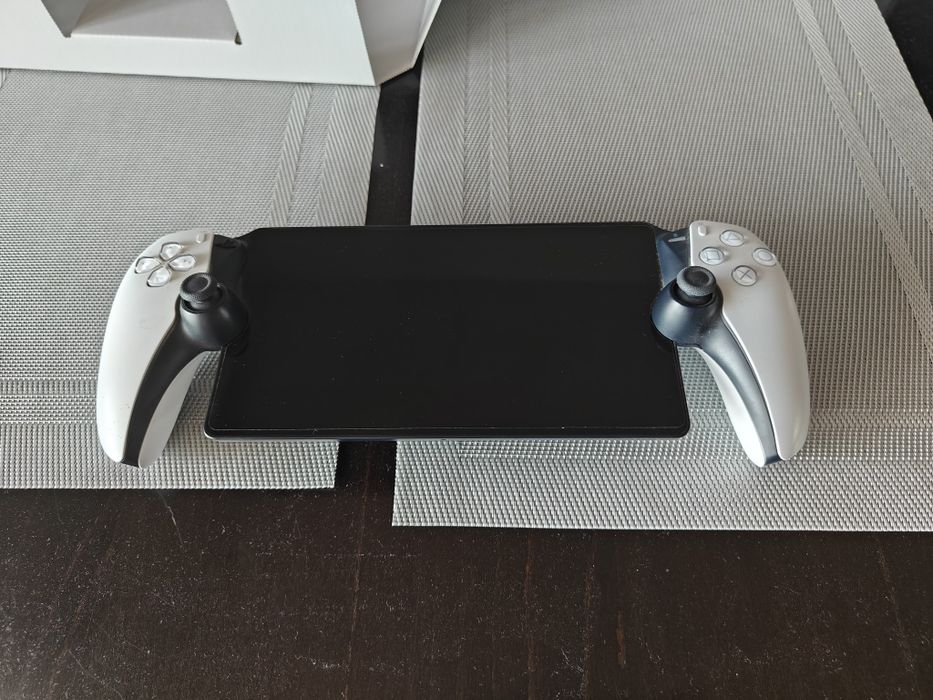 PlayStation Portal (gwarancja, stan BDB)