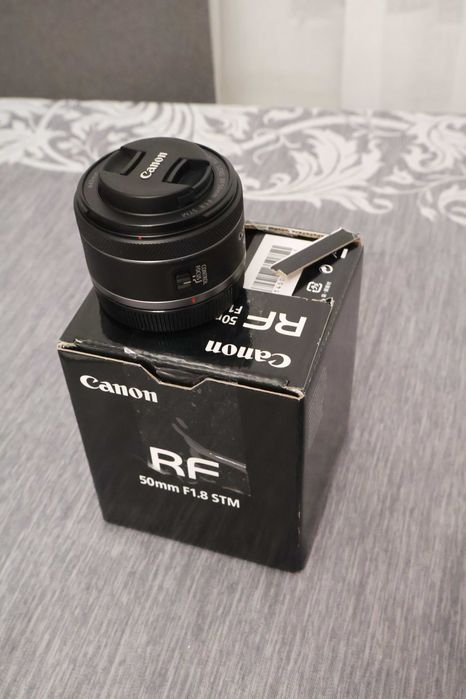 Obiektyw Canon RF 50 1,8
