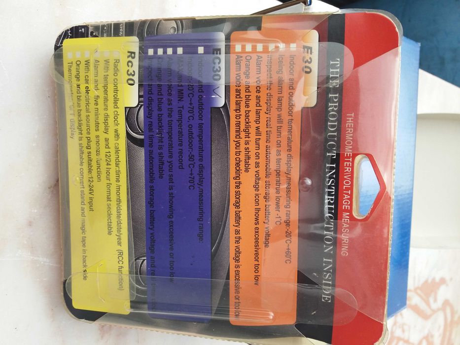 Medidor de temperatura/voltagem para auto64862646598275121