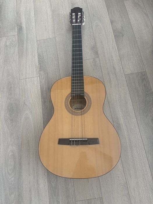 Гитара Hohner HC06