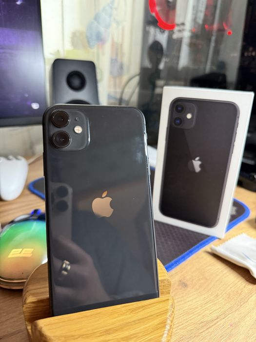 Продаю IPhone 11 128gb black