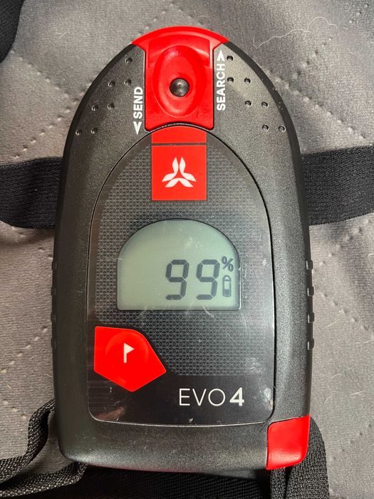 Detektor lawinowy ARVA EVO4 + pas nośny / holster