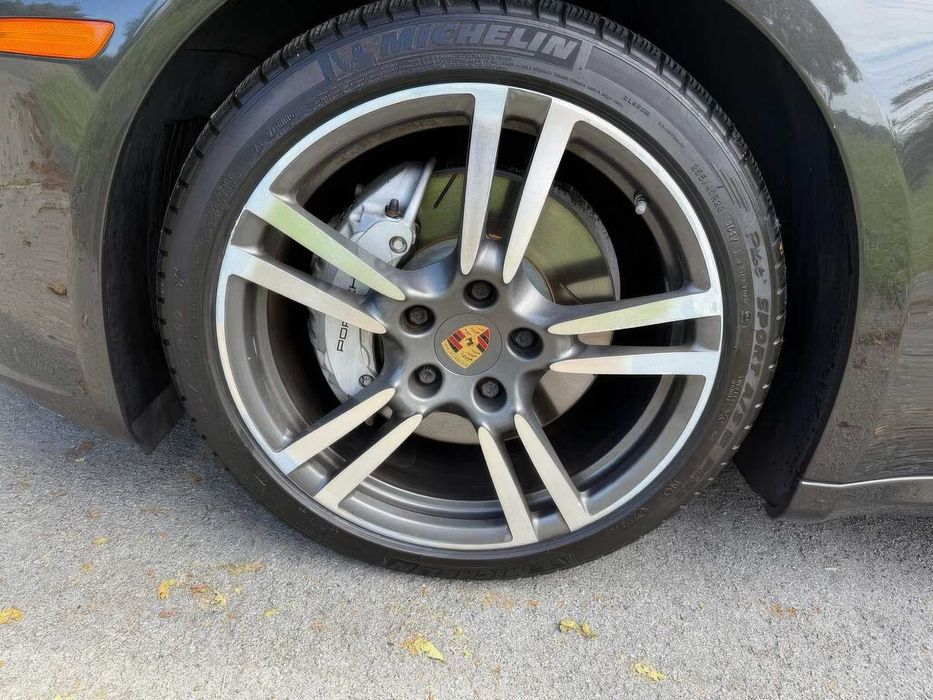 Porsche Panamera 4S      2015