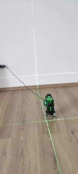 Poziomica, laser liniowy 12 liniowy, krzyżowy Hilda