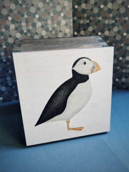 Drewniane pudełko maskonur puffin Islandia