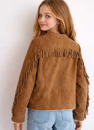 Стильная куртка с бахромой  на девочку