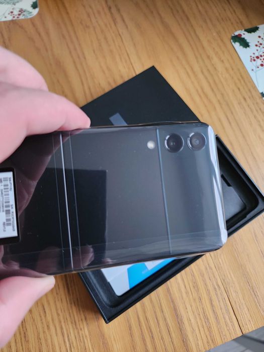 Samsung Galaxy Flip3 5G F711U1/DS Snapdragon 888 новий