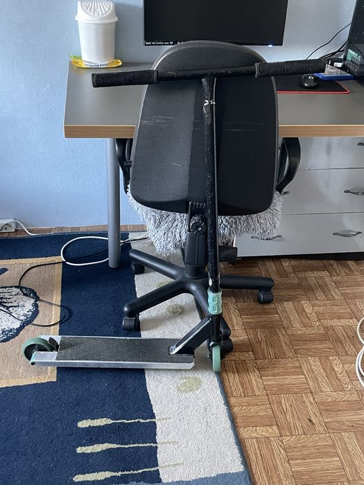 Продаю самокат трюковой