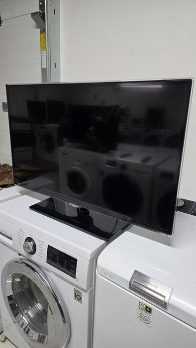 SAMSUNG 37дюймів