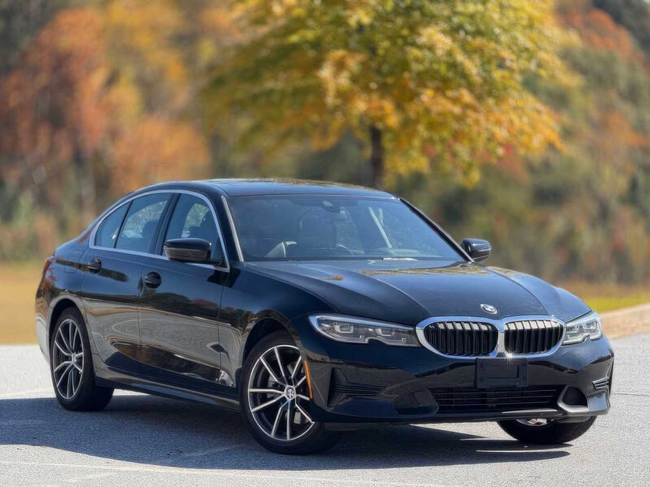 BMW 3 Series 330i xDrive      2019