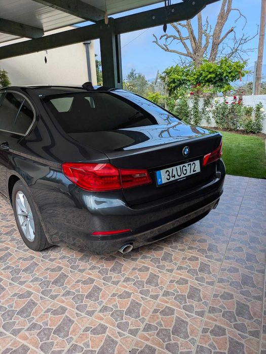 BMW 520 , em bom estado e econômico