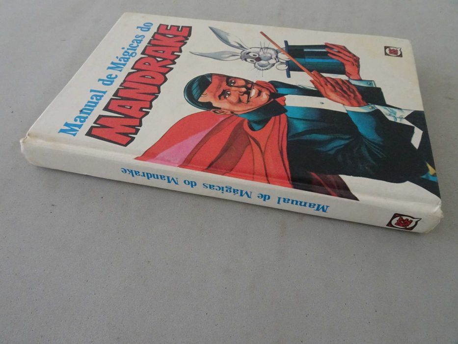 Livro - Manual de Mágicas do Mandrake - RGE
