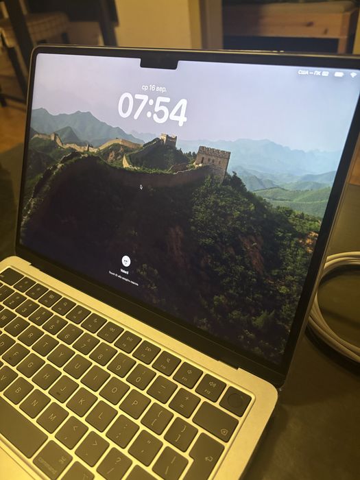 Apple Macbook Air