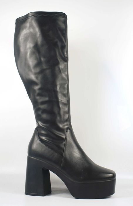 Kozaki na platformie Rubi roz. 38