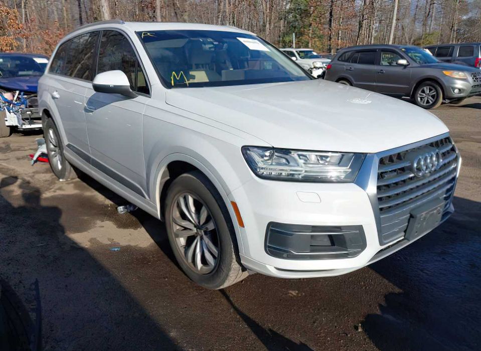 Audi Q7 3.0T Premium Plus      2017