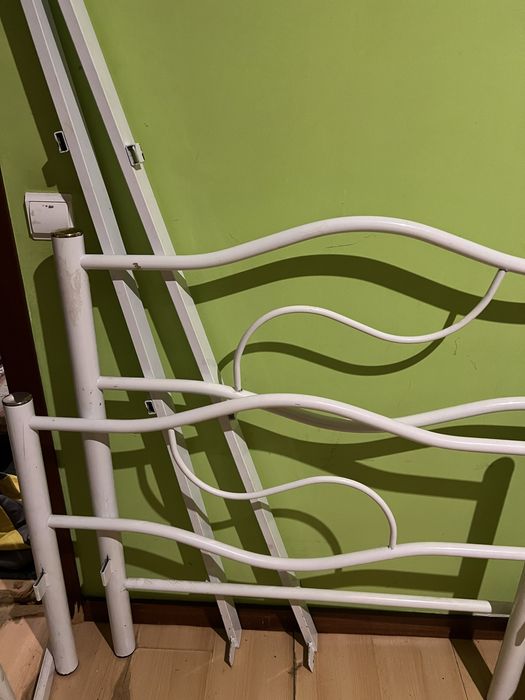 Cama solteiro ferro