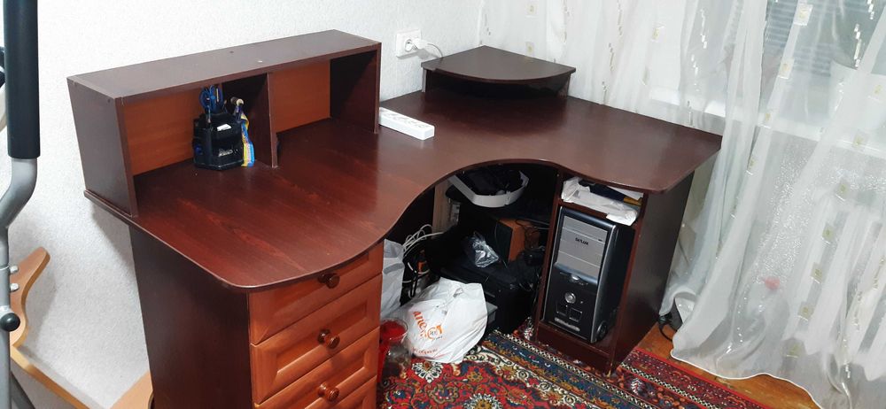 Стіл письмовий б/у