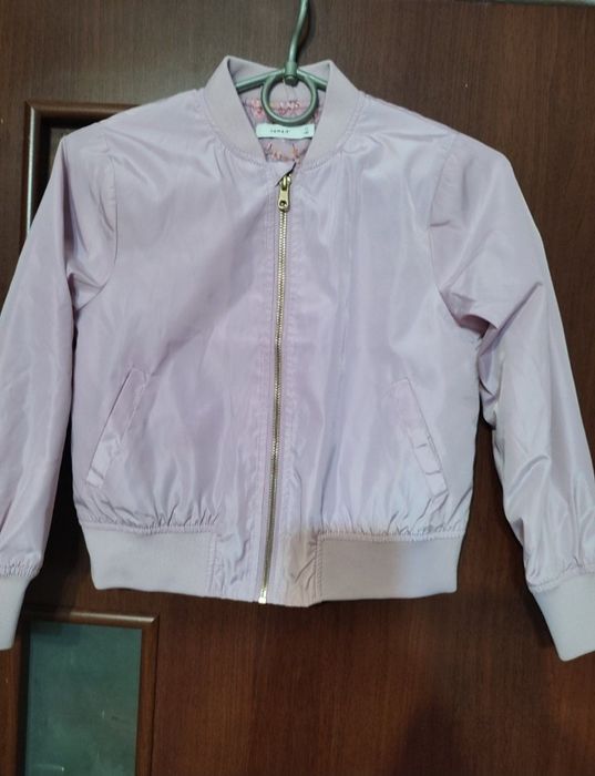 Вітрова для дівчаток