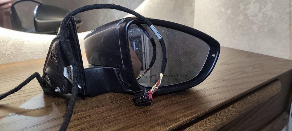 Дзеркало праве Фольксваген пасат b8 NMS 2016 року