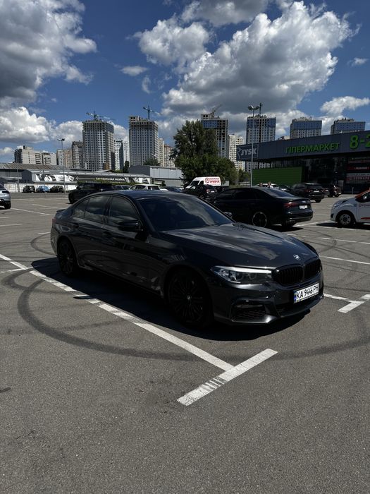 BMW G30 530i 2017