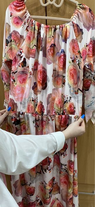 Piękna długa sukienka kwiatowa