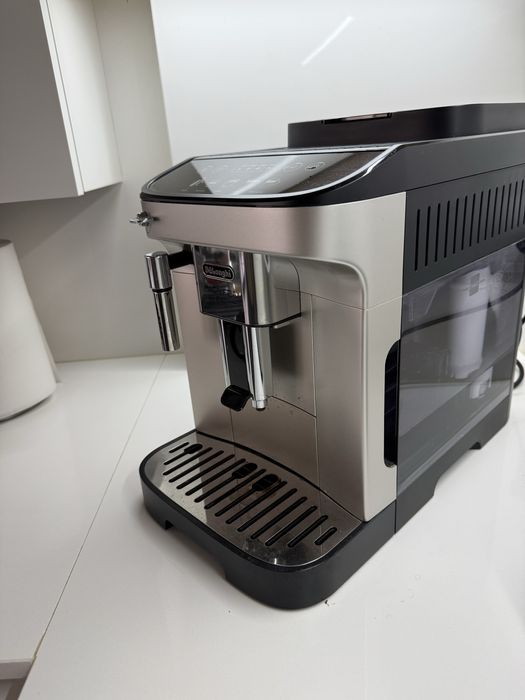 Maquina Cafe Delonghi Magnifica EVO