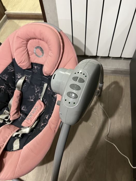 Укачивающий центр lionelo