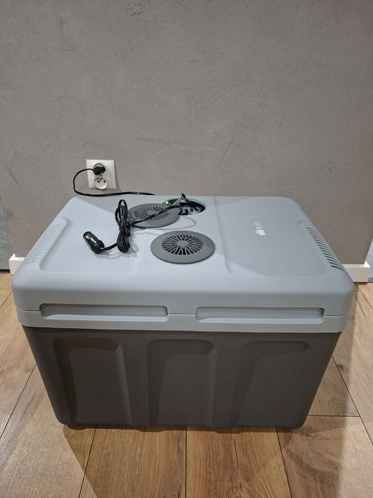 Lodowka turystyczna z kolkami 40l 230v I 12v