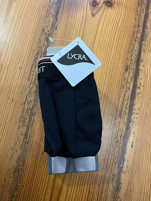 Esprit New York Mini K1680 majtki slipy męskie czarne rozmiar 6 L