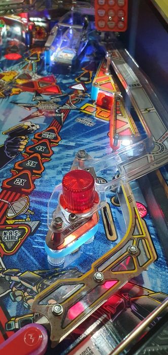 Flipper fliper pinball Johnny Mnemonic