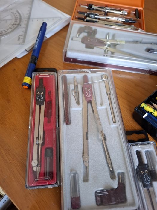 Różne przybory szkolne z lat 90