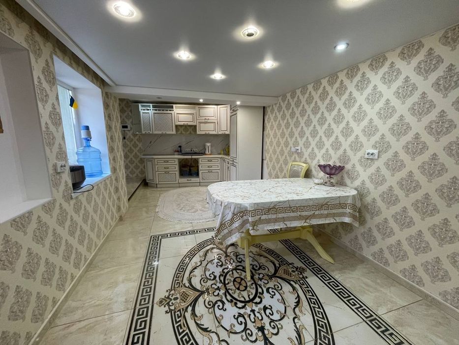 Продаж будинку у м.Самар (район Решкут)