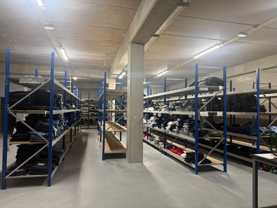 Armazém para arrendamento – Zona Industrial de Cete