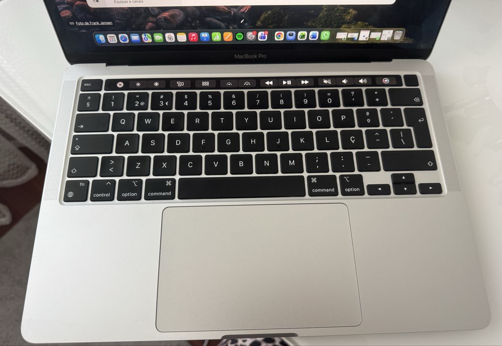 MacBook Pro 13” M2 (2022) | 8 GB | 256 GB | Excelente Estado