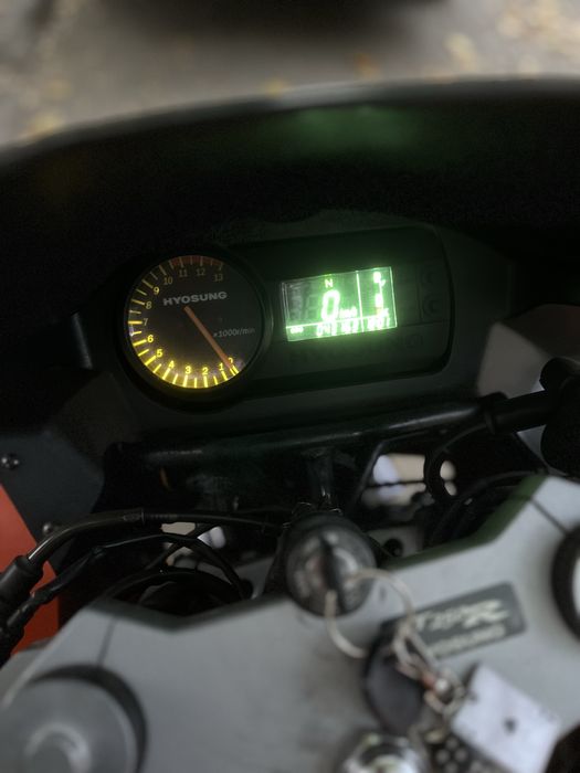 Срочно продам мото Hyosung gt250r