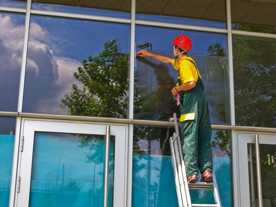 Уборка квартир, домов, офисов. дезинфекция помещений. Озонирование