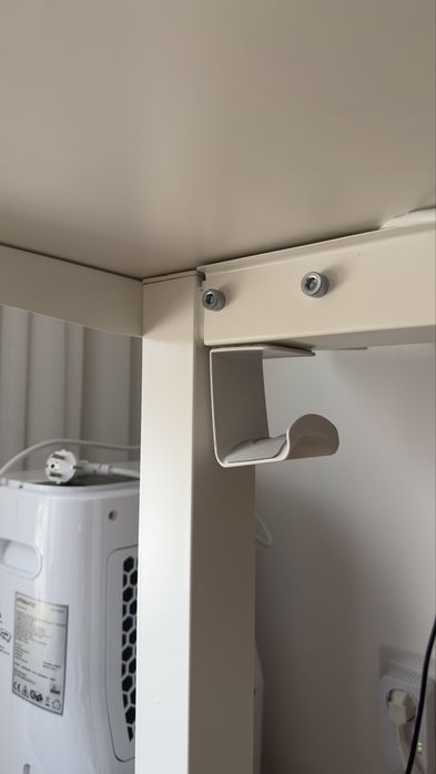 Secretaria IKEA TROTTEN elevatoria