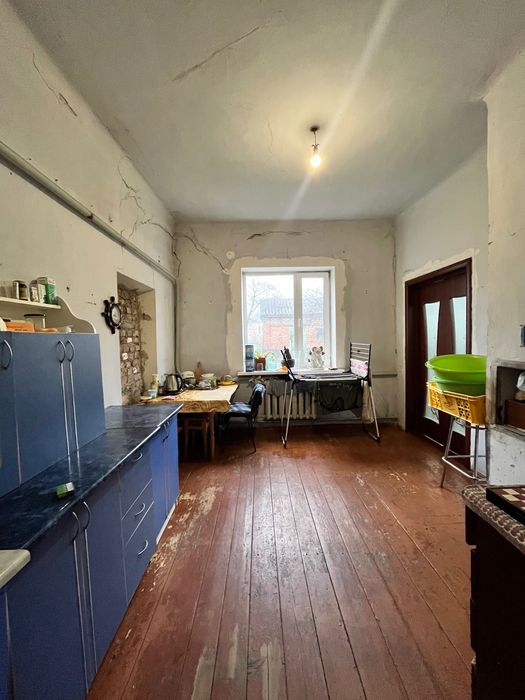 Будинок по вул. Ломоносова