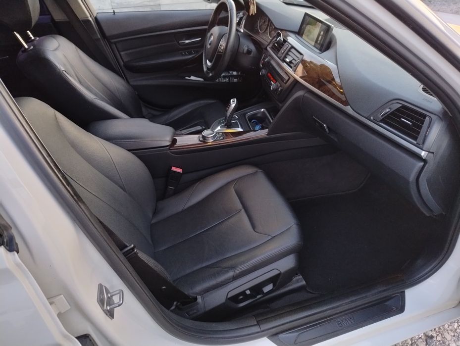 BMW 320d F30 M-Sport Xenon LED Skóra Duża Navi  Tylko 130tys km