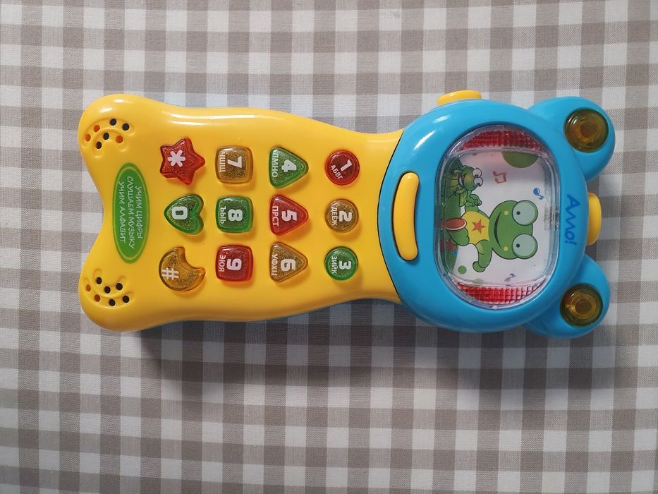 Игрушки, сортер, кубики