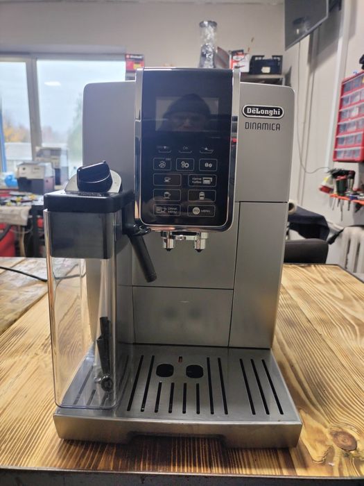 Кавомашина DeLonghi ECAM 350.55 B Dinamica
34