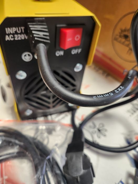 Maquina de soldar INVERTER